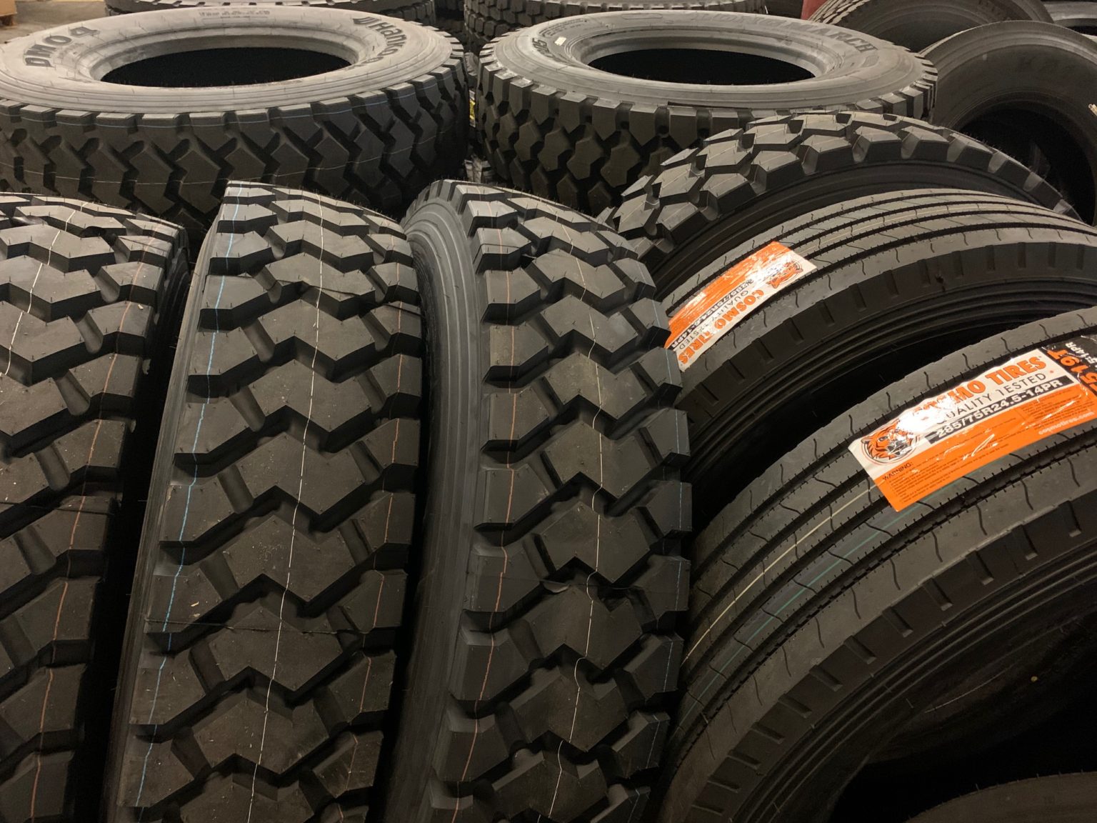 SemiTruck Tires for Large Trucks Commercial Tire Distributors